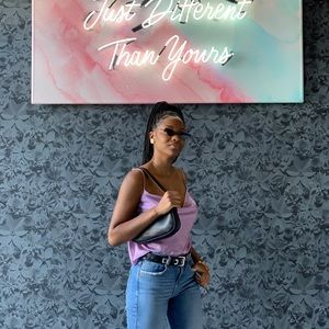 Meet your Posher, Apphia